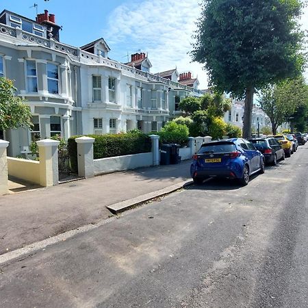 Pebbles Place Brighton ภายนอก รูปภาพ