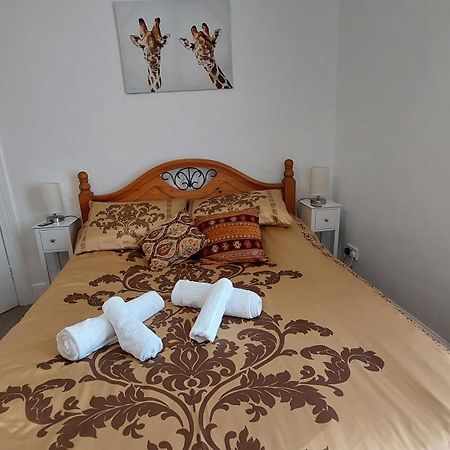 Pebbles Place Brighton ภายนอก รูปภาพ